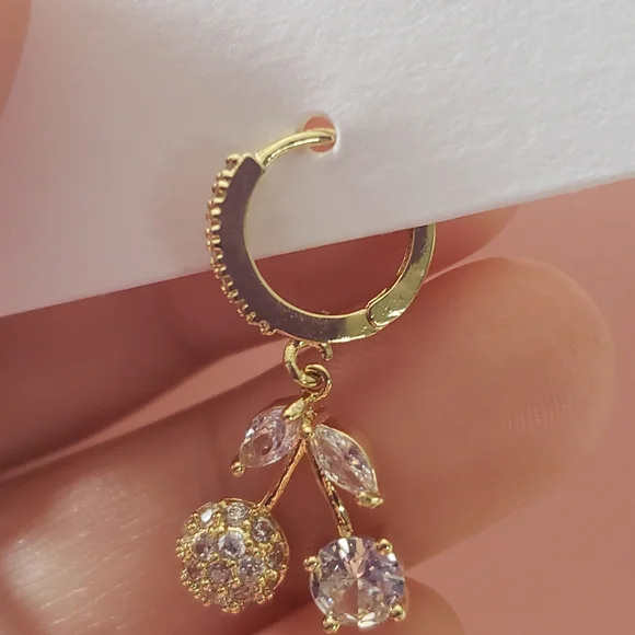 COPPER  CHERRY EARRINGS - Picture 3 of 5